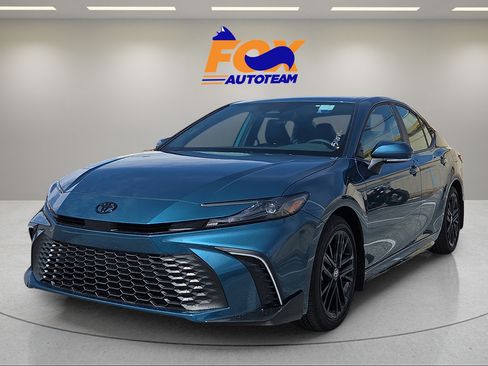 Certified 2026 Toyota Camry SE w/ Convenience Package FWD image 1