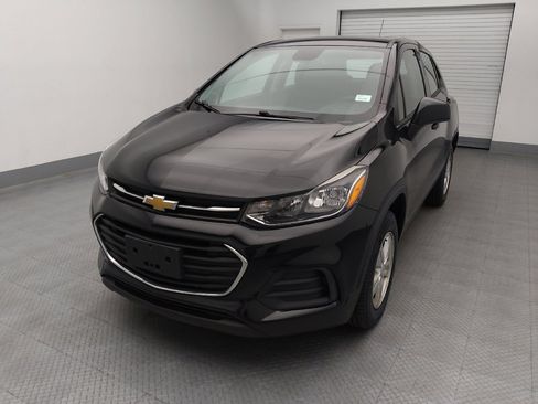 Used 2020 Chevrolet Trax LS AWD/4WD image 15