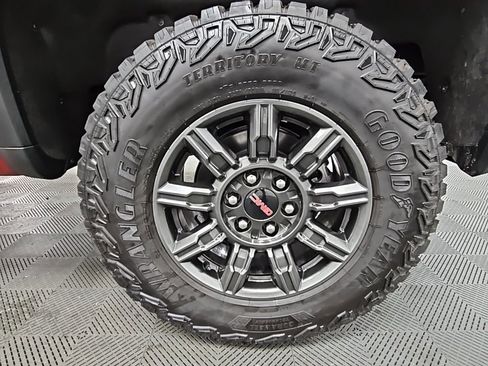 Used 2024 GMC Sierra 1500 AT4X image 44