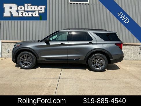 New 2026 Ford Explorer Active image 2