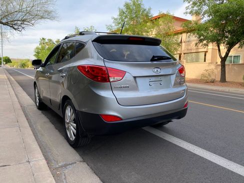 Used 2012 Hyundai Tucson Limited image 10