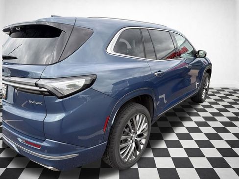 Certified 2025 Buick Enclave Avenir w/ Super Cruise Package AWD/4WD image 34