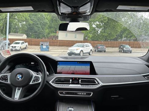 Used 2022 BMW X7 M50i w/ Dynamic Handling Package AWD/4WD image 30