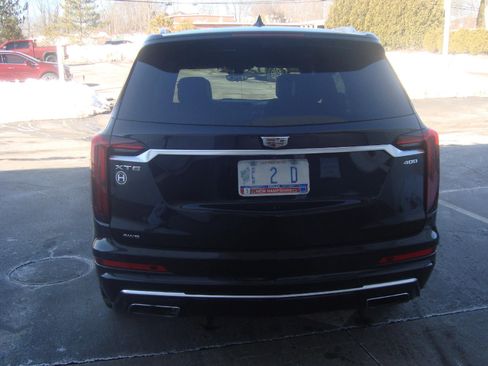 Used 2023 Cadillac XT6 Premium Luxury w/ Technology Package image 5