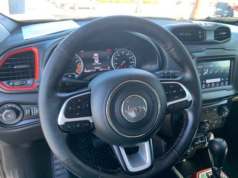 Used 2019 Jeep Renegade Trailhawk AWD/4WD image 33