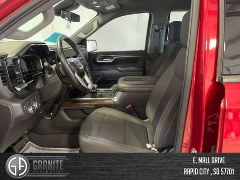 Used 2022 GMC Sierra 1500 Elevation w/ X31 Off-Road Package AWD/4WD image 10