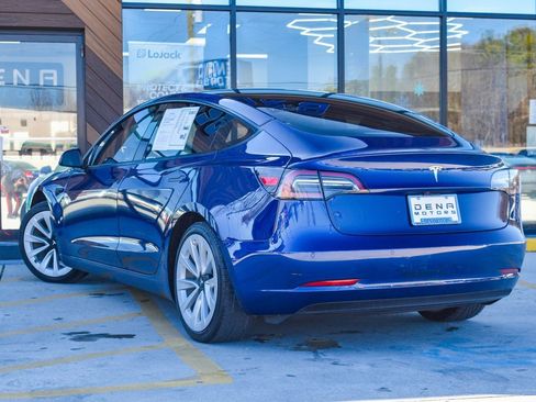 Used 2021 Tesla Model 3 Standard Range Plus image 33