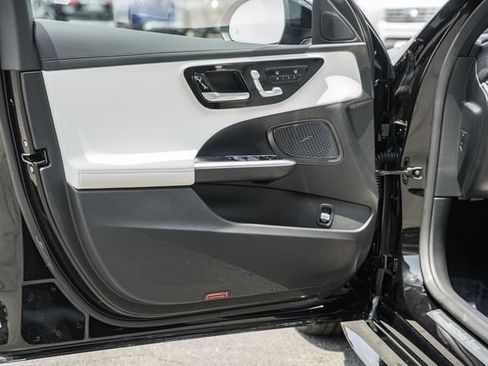 New 2026 Mercedes-Benz C 300 4MATIC Sedan image 36