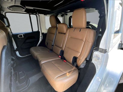 Used 2020 Jeep Wrangler Unlimited Rubicon AWD/4WD image 26