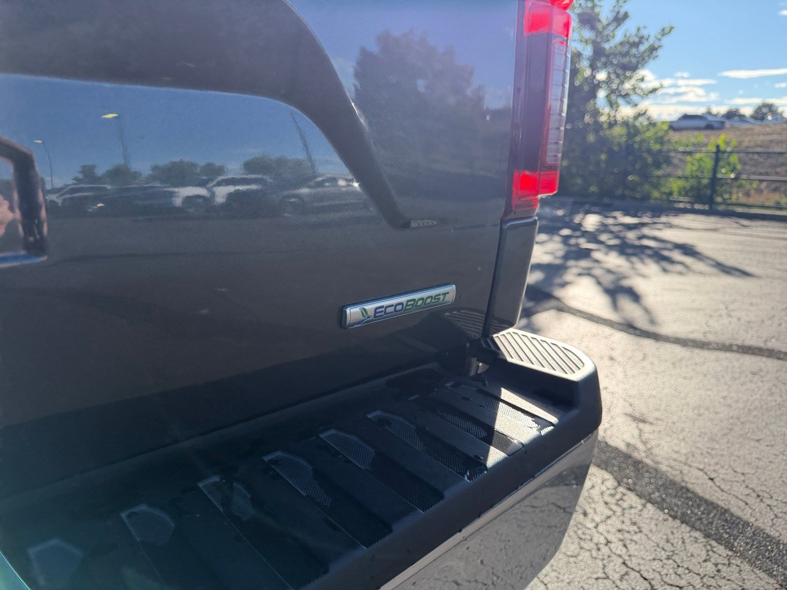 Used 2020 Ford F150 XLT w/ Equipment Group 302A Luxury AWD/4WD image 23
