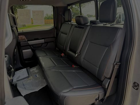 Certified 2024 Ford F250 Lariat w/ Lariat Ultimate Package AWD/4WD image 22