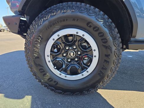 New 2025 Ford Bronco Badlands w/ Sasquatch Package image 25