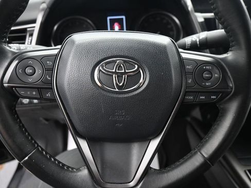 Used 2022 Toyota Camry SE FWD image 20