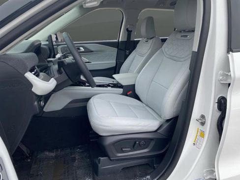 New 2026 Ford Explorer Platinum w/ LUX Leather Package image 4