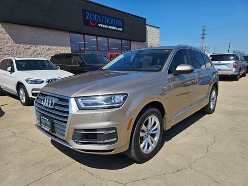 Used 2018 Audi Q7 3.0T Premium Plus AWD/4WD image 2
