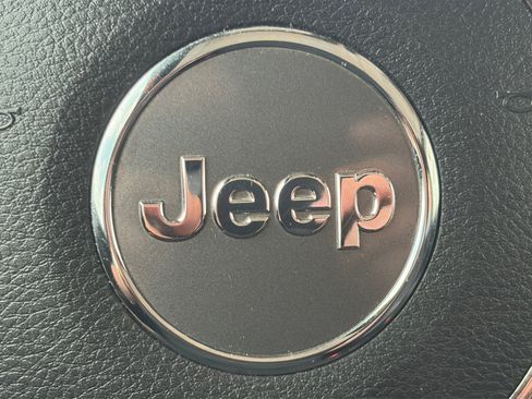 Used 2018 Jeep Wrangler Unlimited Sport S AWD/4WD image 23