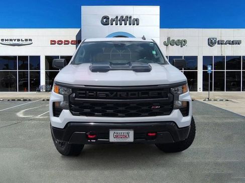 Used 2022 Chevrolet Silverado 1500 Custom Trail Boss AWD/4WD image 12
