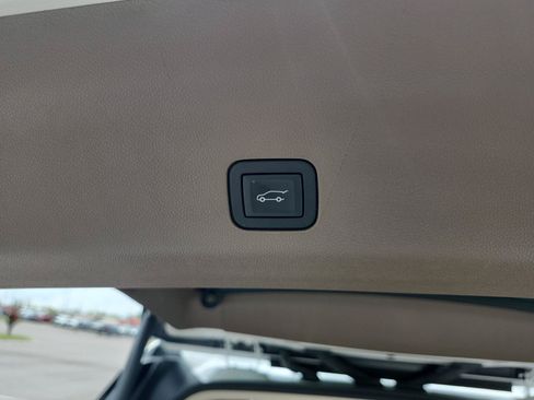 Certified 2023 GMC Yukon Denali AWD/4WD image 12