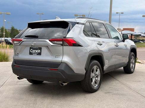 Used 2025 Toyota RAV4 XLE AWD/4WD image 8