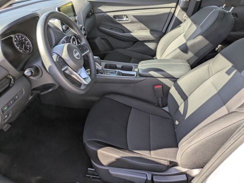 Used 2025 Nissan Sentra SV image 14