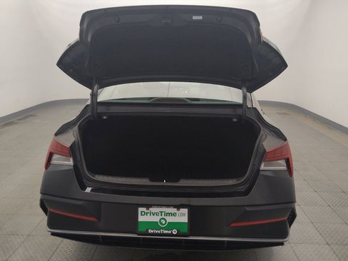 Used 2025 Hyundai Elantra SEL FWD image 29