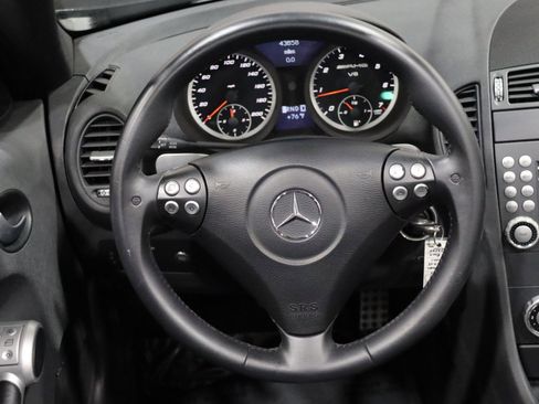 Used 2005 Mercedes-Benz SLK 55 AMG image 40