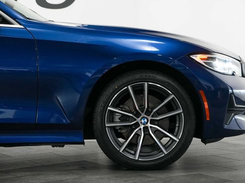Used 2020 BMW 330i Sedan w/ Premium Package RWD image 9