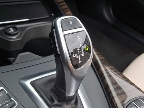 Used 2017 BMW 230i xDrive Convertible image 13