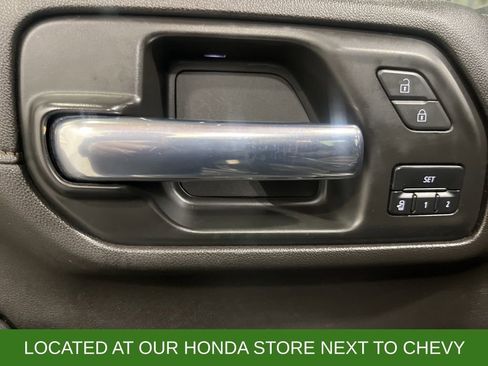 Used 2023 GMC Sierra 3500 AT4 w/ AT4 Premium Plus Package image 13