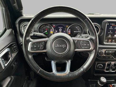 Used 2023 Jeep Wrangler Unlimited Sahara w/ Cold Weather Group AWD/4WD image 22