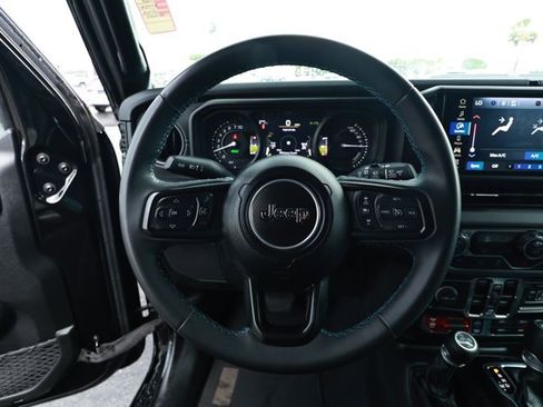 Certified 2024 Jeep Wrangler Unlimited Rubicon 4xe AWD/4WD image 11