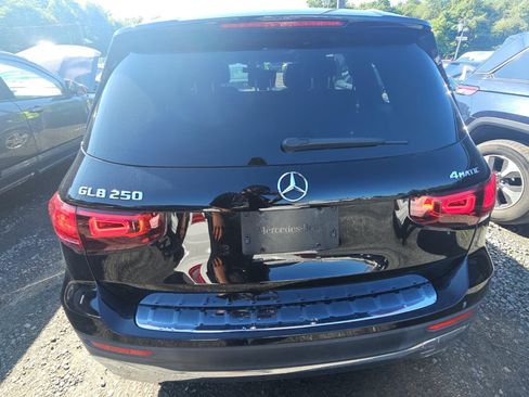 Used 2020 Mercedes-Benz GLB 250 4MATIC image 5