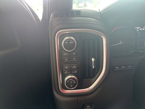 Used 2022 GMC Sierra 2500 Denali w/ Technology Package AWD/4WD image 24