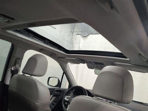 Used 2017 Subaru Forester 2.5i Limited image 23