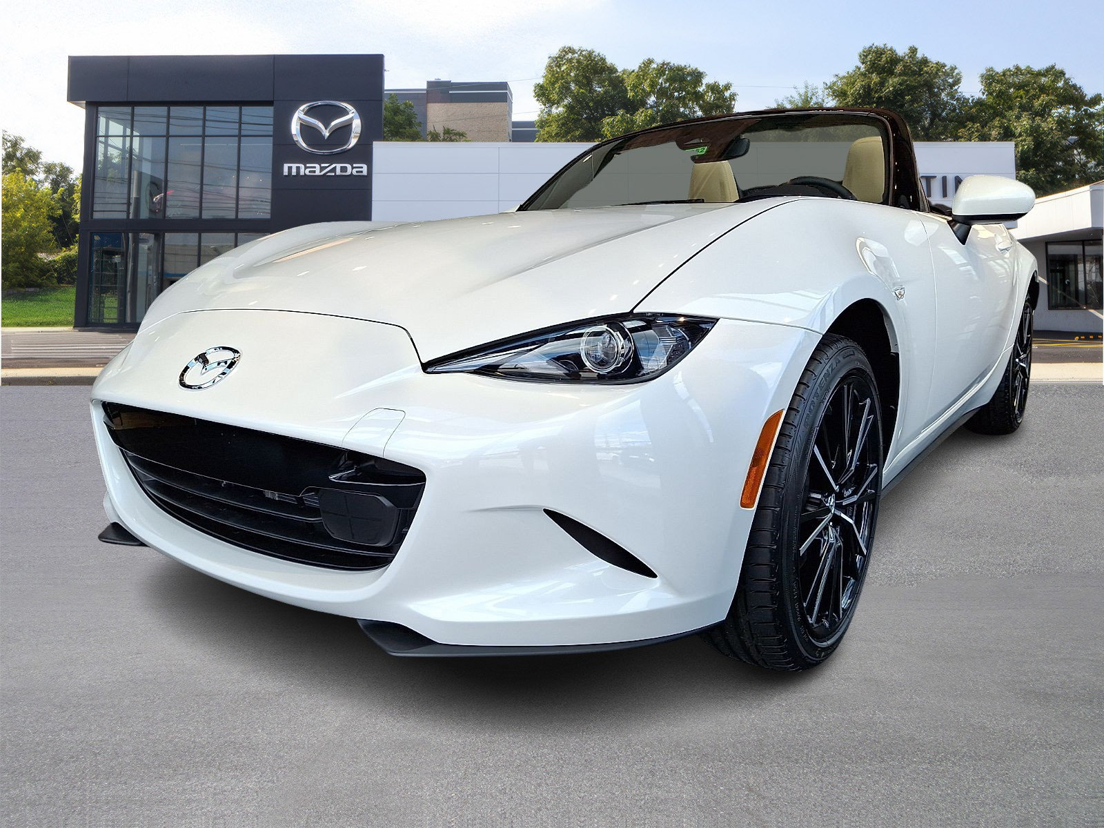 New 2026 MAZDA MX-5 Miata Grand Touring RWD image 2