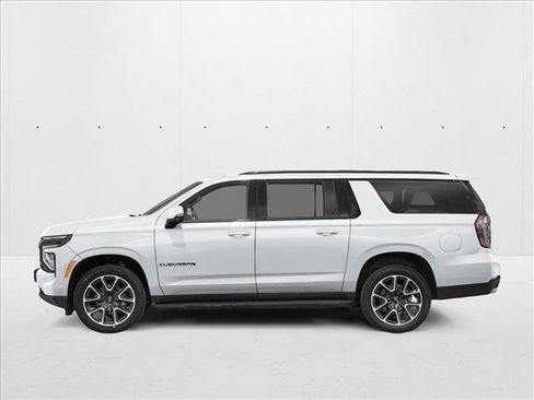 New 2026 Chevrolet Suburban RST image 3