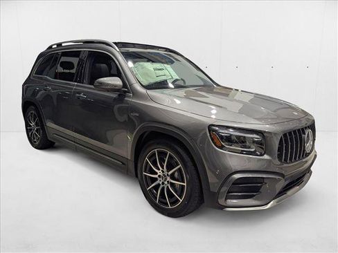 New 2025 Mercedes-Benz GLB 35 AMG 4MATIC image 6