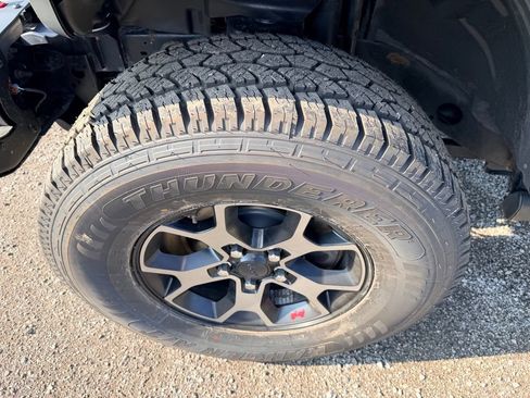 Used 2019 Jeep Wrangler Unlimited Rubicon w/ Dual Top Group AWD/4WD image 14