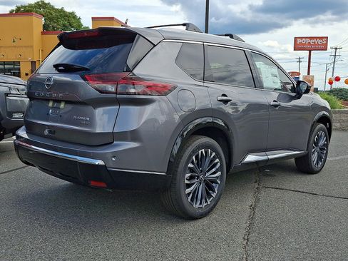 New 2026 Nissan Rogue Platinum w/ Platinum Premium Package AWD/4WD image 4