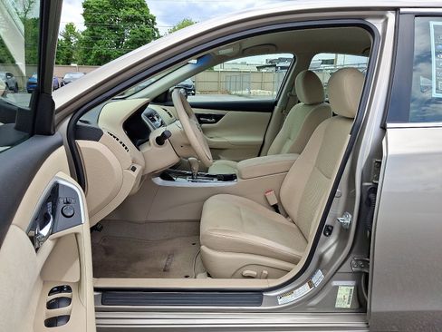 Used 2014 Nissan Altima 2.5 S w/ Sport Value Package FWD image 14