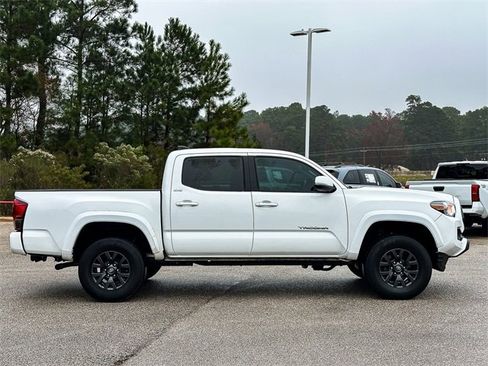 Certified 2023 Toyota Tacoma SR5 image 9