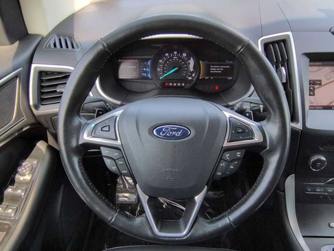 Used 2015 Ford Edge SEL w/ Equipment Group 201A FWD image 23
