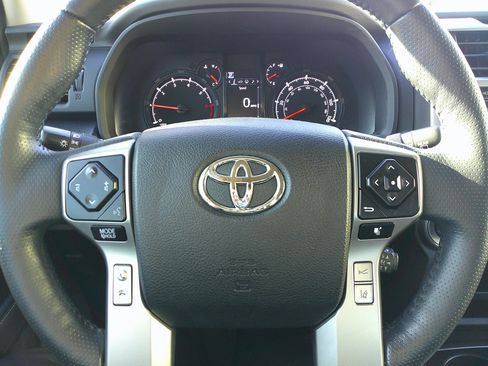Used 2023 Toyota 4Runner SR5 Premium image 17