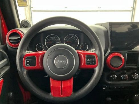 Used 2011 Jeep Wrangler Unlimited Sport image 8