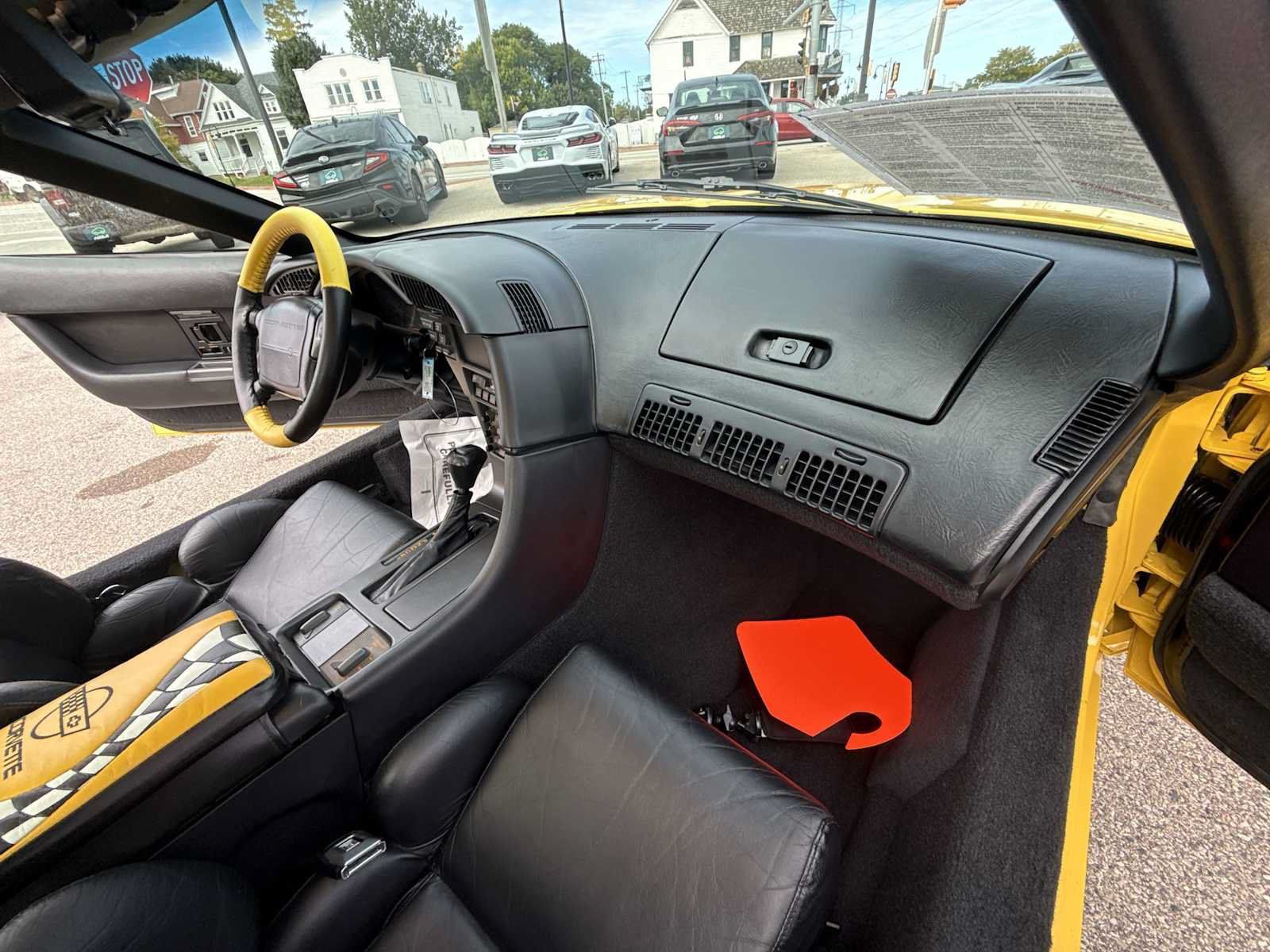 Used 1991 Chevrolet Corvette Coupe RWD image 25