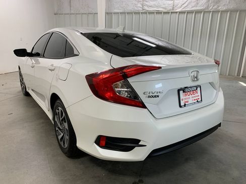 Used 2018 Honda Civic EX image 21