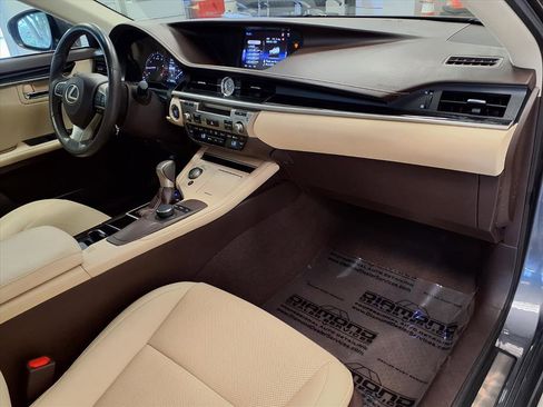 Used 2017 Lexus ES 350 350 Sedan image 9