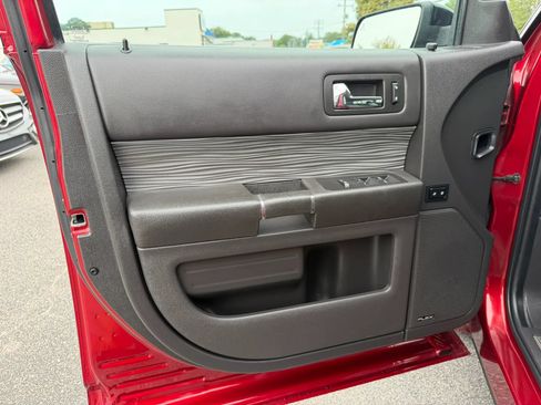 Used 2019 Ford Flex Limited w/ Equipment Group 301A FWD image 7