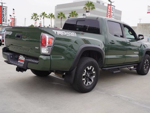 Used 2021 Toyota Tacoma TRD Off-Road w/ Technology Package AWD/4WD image 5