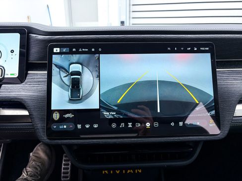 Used 2023 Rivian R1T Adventure AWD/4WD image 7